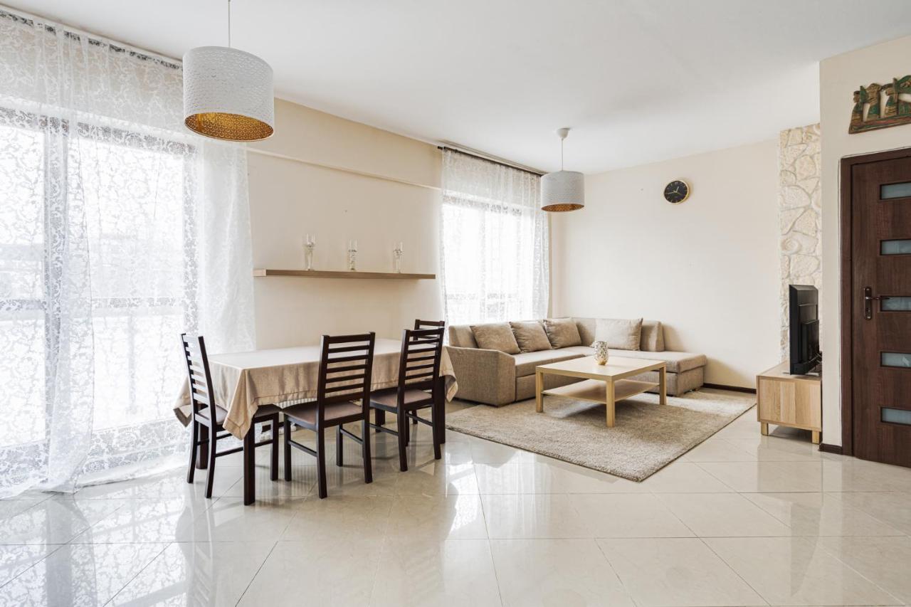 Apartament Wiktoria Wilanow Varsóvia Exterior foto